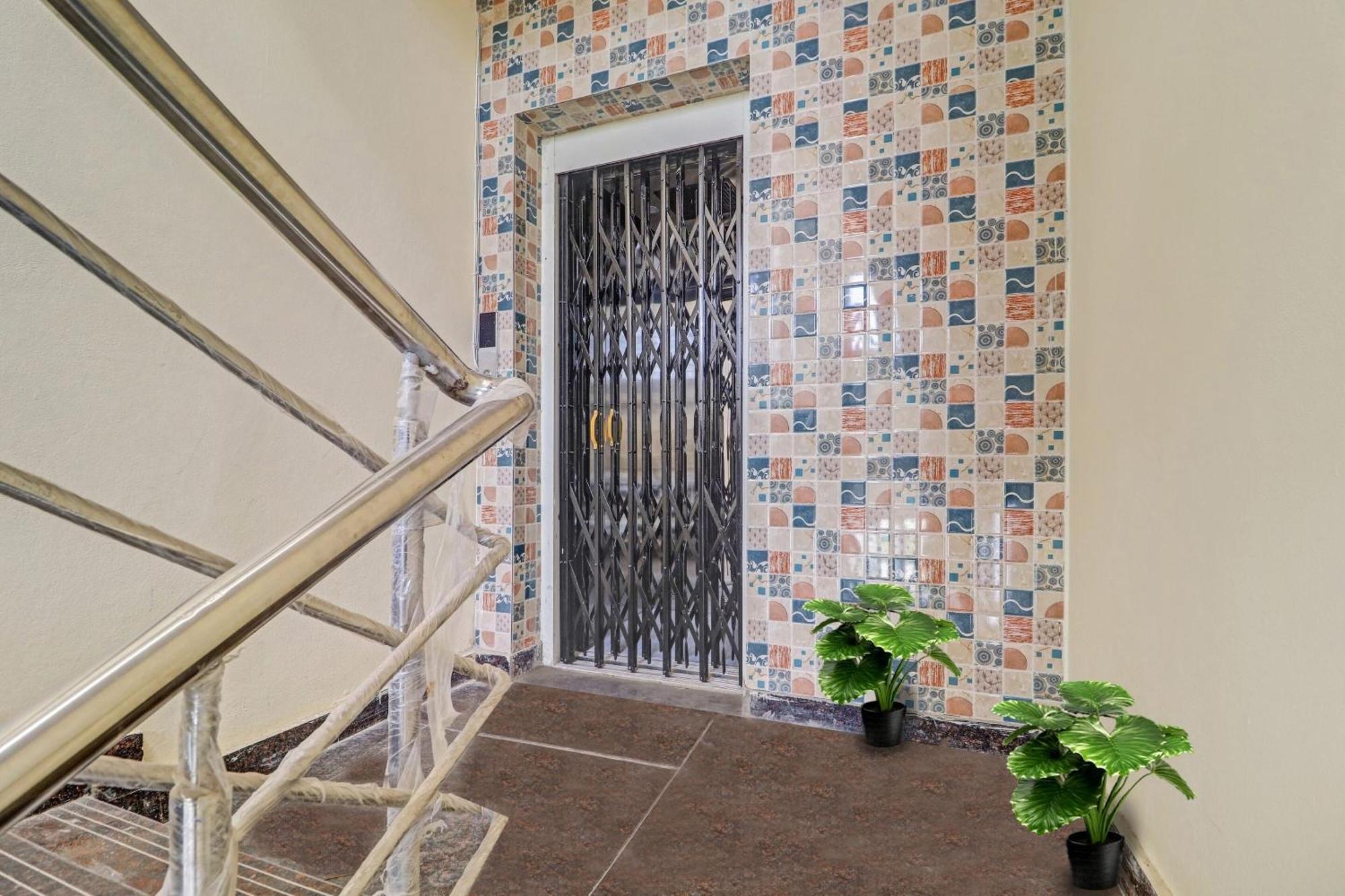 Super Collection O Elite Stay Near Habsiguda Metro Station 海得拉巴 外观 照片